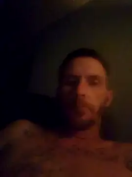 Snapshot of lambomusik chatting on February 25, 9:31 am lambomusik online show from February 25, 9:31 am