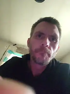 Snapshot of lambomusik chatting on February 25, 1:50 pm lambomusik online show from February 25, 1:50 pm