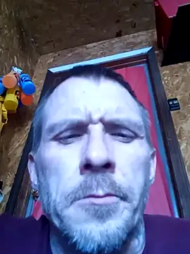 Snapshot of lambomusik chatting on April 3, 7:12 pm lambomusik online show from April 3, 7:12 pm