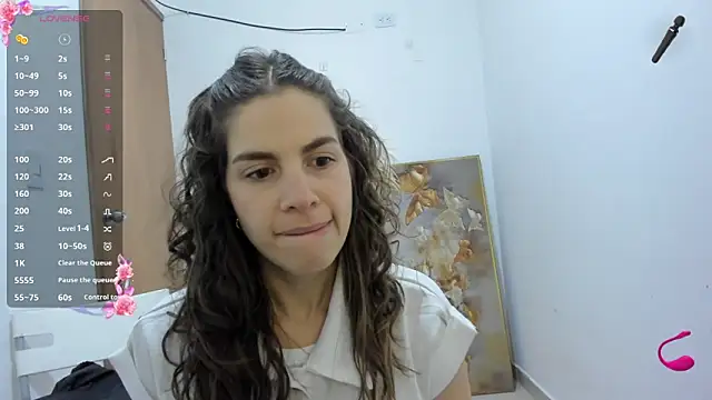 jessyegoldenn online show from February 15, 9:22 pm