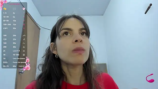 jessyegoldenn online show from February 17, 4:13 pm