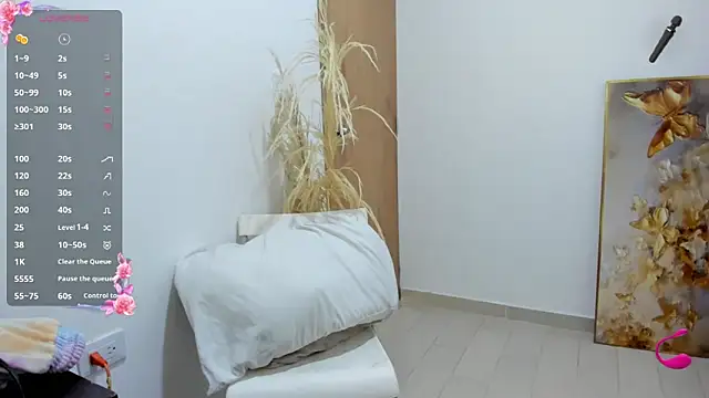 jessyegoldenn online show from March 13, 2:23 pm