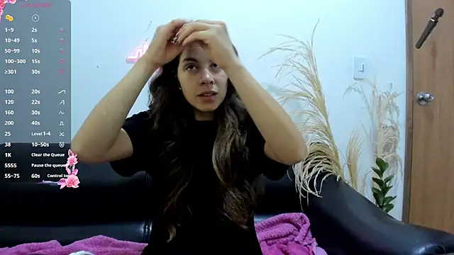 jessyegoldenn online show from May 19, 12:55 pm
