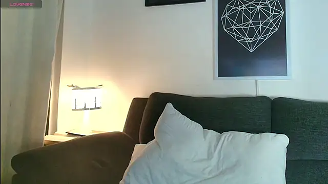 thomyafar online show from October 19, 1:06 am