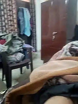 Snapshot of Delhi_BoyBigcock chatting on February 27, 5:56 am Delhi BoyBigcock online show from February 27, 5:56 am