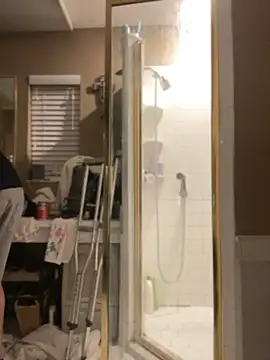 Snapshot of Polaroid_White chatting on November 1, 2:57 am Polaroid White online show from November 1, 2:57 am