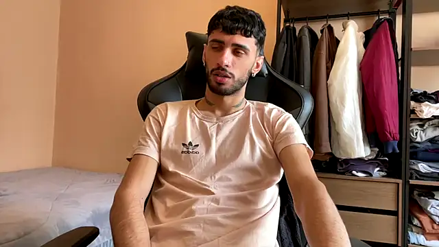 Snapshot of iendriw chatting on November 11, 1:22 pm iendriw online show from November 11, 1:22 pm