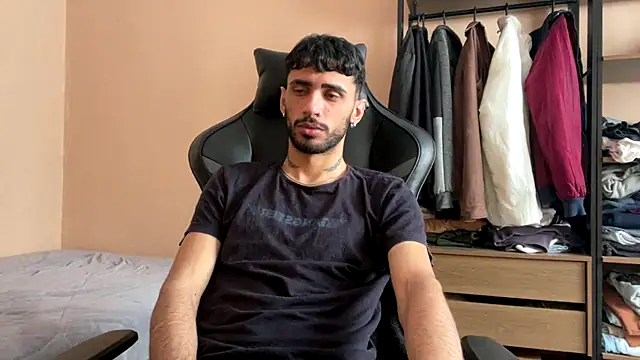 Snapshot of iendriw chatting on November 12, 12:38 pm iendriw online show from November 12, 12:38 pm