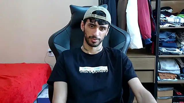 Snapshot of iendriw chatting on January 16, 1:48 pm iendriw online show from January 16, 1:48 pm