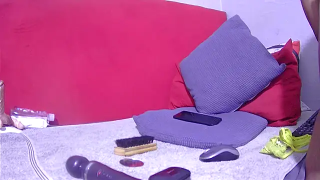 tasha97x online show from October 27, 5:00 am