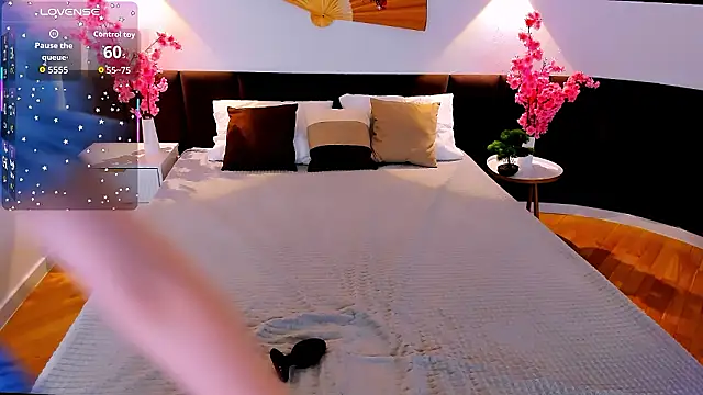 Snapshot of Amber_Rogers chatting on March 10, 6:40 am Amber Rogers online show from March 10, 6:40 am