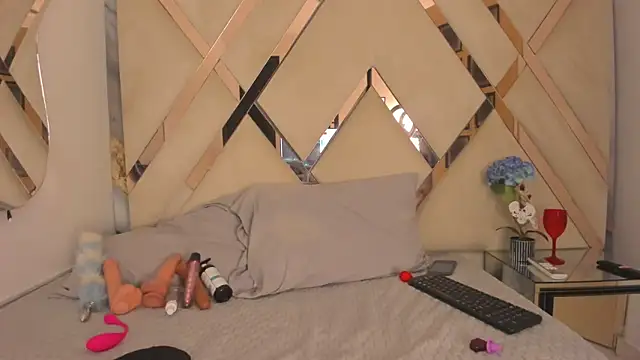 Snapshot of cataleyaxht chatting on September 29, 12:32 pm cataleyaxht online show from September 29, 12:32 pm