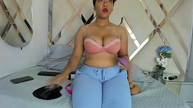 Snapshot of cataleyaxht chatting on October 3, 12:35 pm cataleyaxht online show from October 3, 12:35 pm