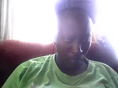 Snapshot of LoveDropss chatting on February 26, 8:48 am LoveDropss online show from February 26, 8:48 am