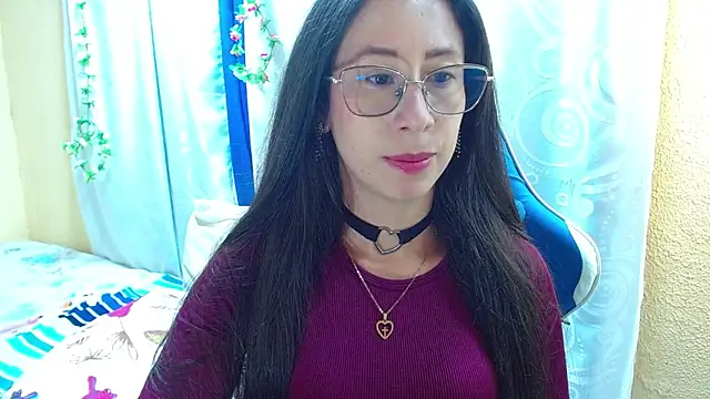 Snapshot of Gia_leinn chatting on October 18, 10:54 pm Gia leinn online show from October 18, 10:54 pm