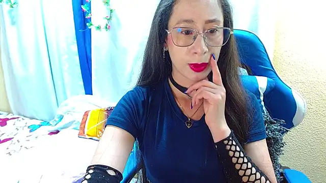 Snapshot of Gia_leinn chatting on October 20, 8:53 pm Gia leinn online show from October 20, 8:53 pm