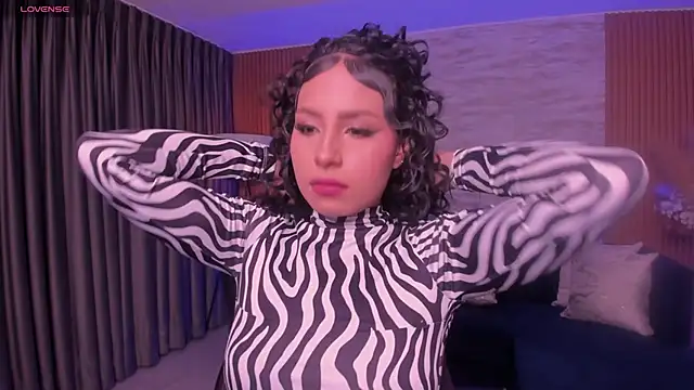 Snapshot of hannah_thomson_ chatting on September 27, 3:22 am hannah thomson  online show from September 27, 3:22 am