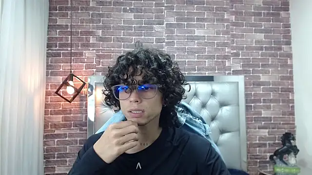 andres ocasio online show from February 28, 12:42 pm