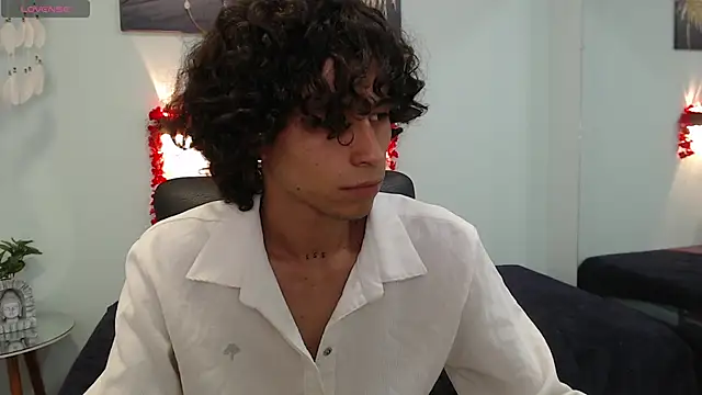andres ocasio online show from March 3, 7:06 pm