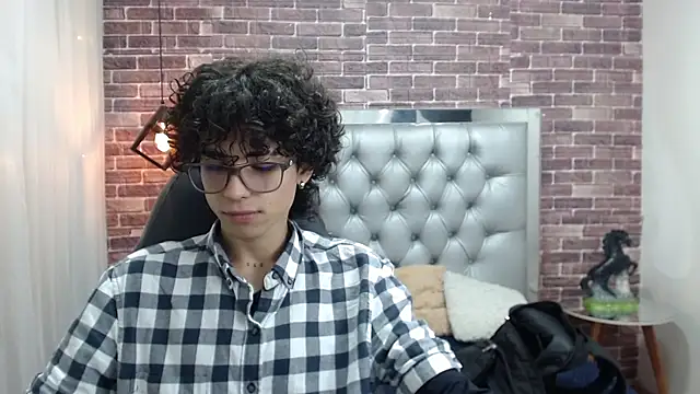 andres ocasio online show from March 12, 1:08 pm