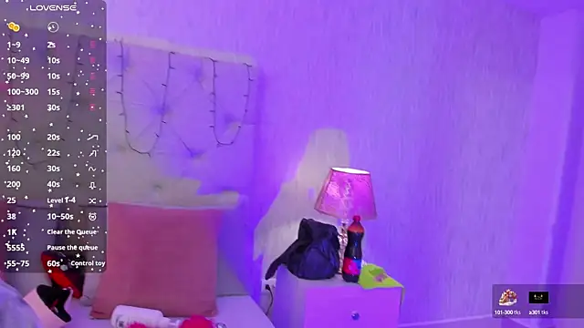 goth tasha online show from October 1, 8:15 pm