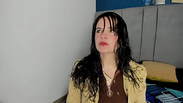 Snapshot of laura_hotties chatting on September 25, 1:15 pm laura hotties online show from September 25, 1:15 pm