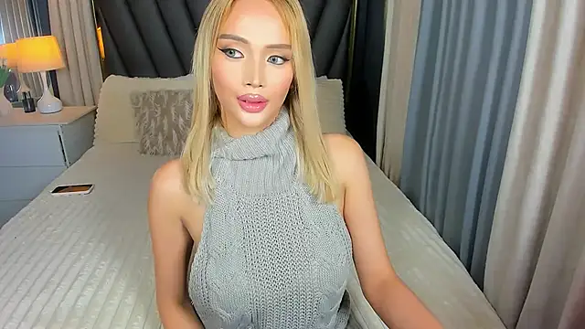 KylieSonique online show from February 11, 5:23 am