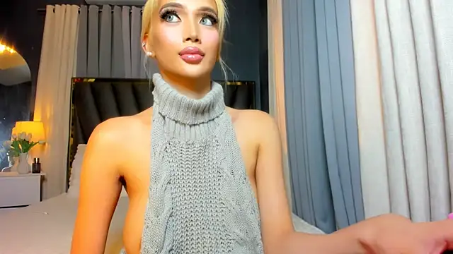 KylieSonique online show from May 6, 1:47 am