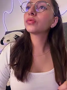 Dirty-Bunnyyy online show from May 6, 3:02 am