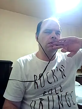 Jovissoares7ye online show from March 24, 2:38 am