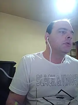 Jovissoares7ye online show from May 19, 1:56 am