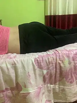 Snapshot of Femboylili chatting on September 19, 3:24 pm Femboylili online show from September 19, 3:24 pm