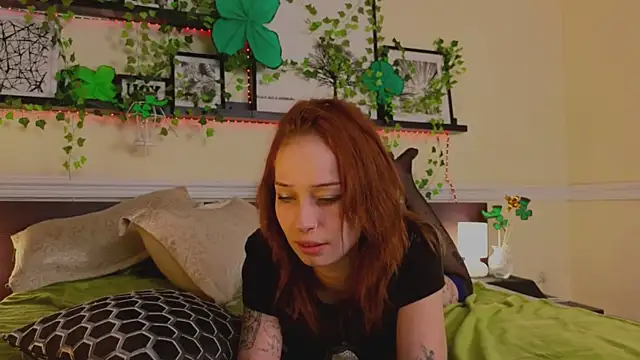 AliceTempt online show from March 17, 4:33 pm