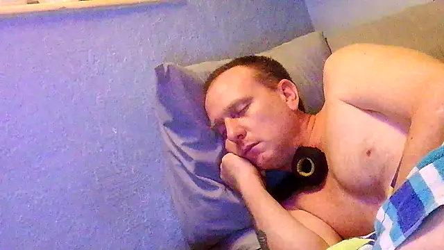 Snapshot of PornStro921 chatting on March 2, 7:15 am PornStro921 online show from March 2, 7:15 am