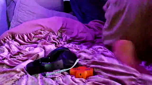 Snapshot of PornStro921 chatting on March 10, 8:52 am PornStro921 online show from March 10, 8:52 am