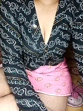 Snapshot of geetha_telugu_kan277 chatting on February 17, 6:32 am geetha telugu kan277 online show from February 17, 6:32 am