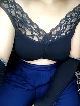 Snapshot of geetha_telugu_kan277 chatting on March 29, 12:05 pm geetha telugu kan277 online show from March 29, 12:05 pm