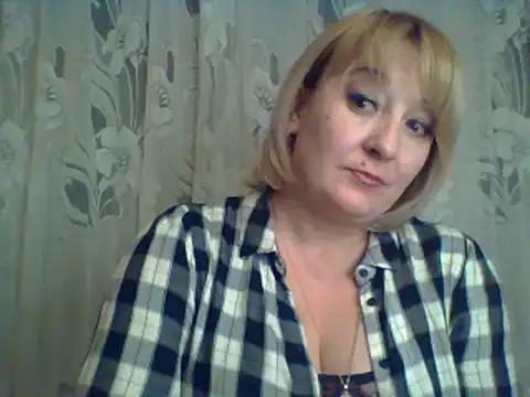 Snapshot of ArielXLoveresss chatting on March 5, 6:56 pm ArielXLoveresss online show from March 5, 6:56 pm