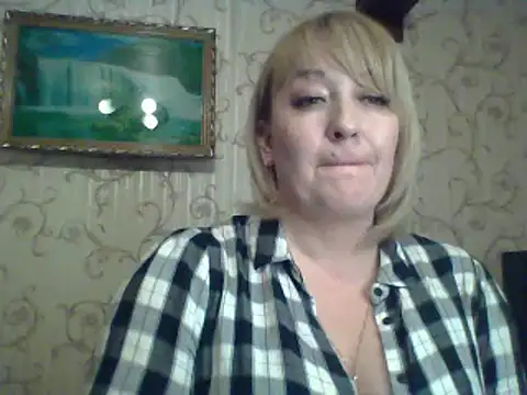 Snapshot of ArielXLoveresss chatting on March 6, 5:43 pm ArielXLoveresss online show from March 6, 5:43 pm