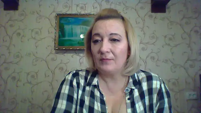 Snapshot of ArielXLoveresss chatting on March 7, 7:30 am ArielXLoveresss online show from March 7, 7:30 am