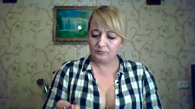 Snapshot of ArielXLoveresss chatting on March 9, 5:28 pm ArielXLoveresss online show from March 9, 5:28 pm