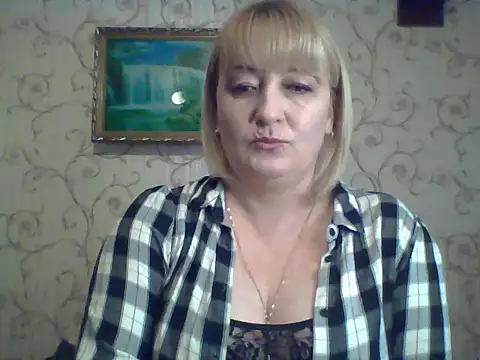 Snapshot of ArielXLoveresss chatting on March 21, 8:50 am ArielXLoveresss online show from March 21, 8:50 am