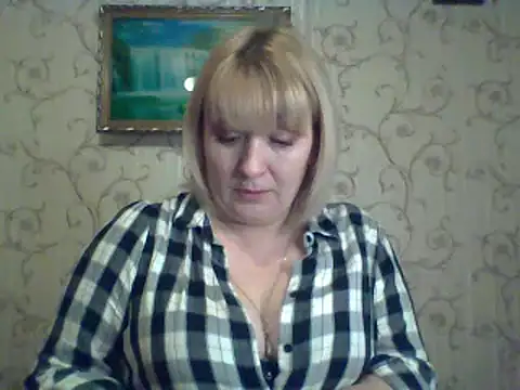 Snapshot of ArielXLoveresss chatting on March 21, 5:45 pm ArielXLoveresss online show from March 21, 5:45 pm