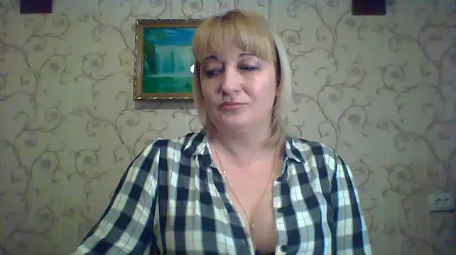 Snapshot of ArielXLoveresss chatting on March 22, 7:57 am ArielXLoveresss online show from March 22, 7:57 am