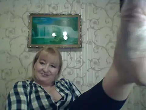 Snapshot of ArielXLoveresss chatting on March 22, 6:03 pm ArielXLoveresss online show from March 22, 6:03 pm