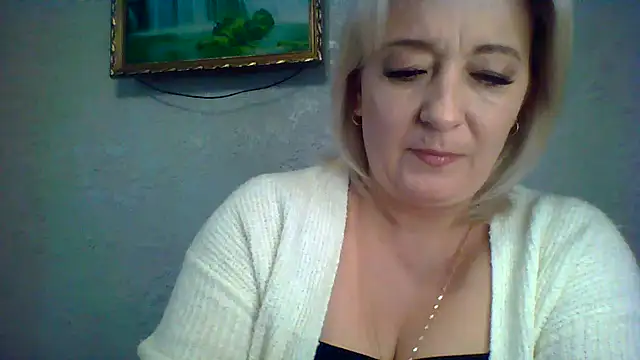Snapshot of ArielXLoveresss chatting on September 26, 9:02 am ArielXLoveresss online show from September 26, 9:02 am