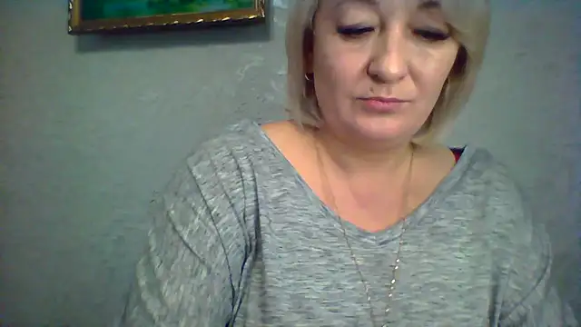 ArielXLoveresss online show from October 28, 7:01 am