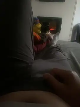 Snapshot of rogerdik76 chatting on March 22, 7:25 am rogerdik76 online show from March 22, 7:25 am