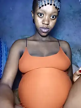 Snapshot of DaddysBigBelly chatting on March 1, 7:37 pm DaddysBigBelly online show from March 1, 7:37 pm