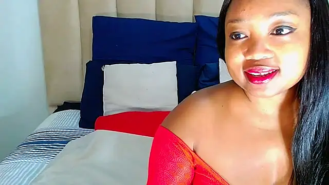 Snapshot of SEXYASSTINAXXX chatting on April 4, 8:56 am SEXYASSTINAXXX online show from April 4, 8:56 am